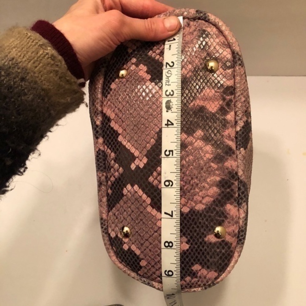 Vittoria Napoli Pink Python Drawstring Bucket Bag - image 6